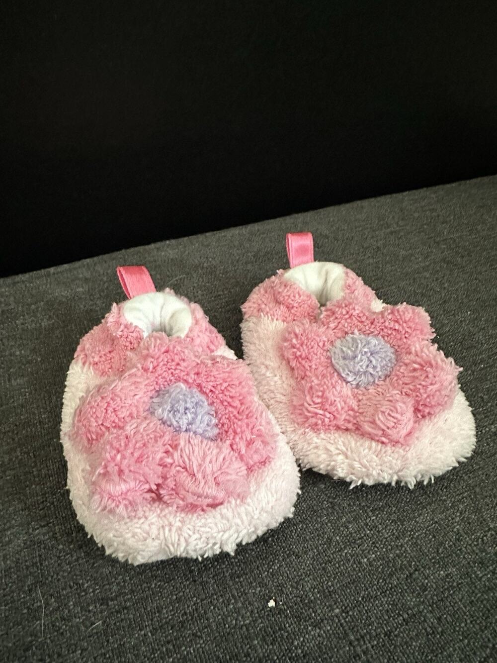Child of Mine Carter’s Newborn Baby Girl Pink Plush Crib Shoes Slippers NB